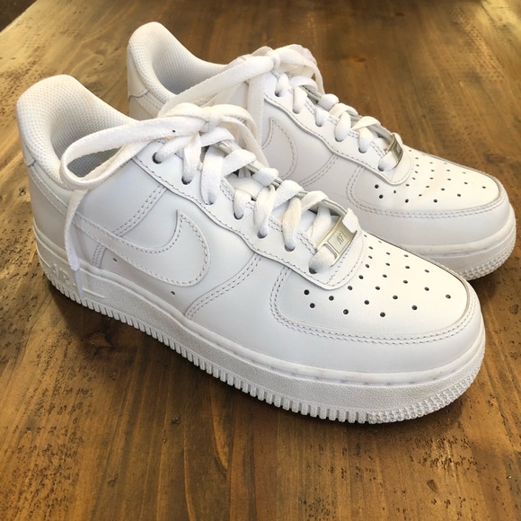 poshmark air force 1